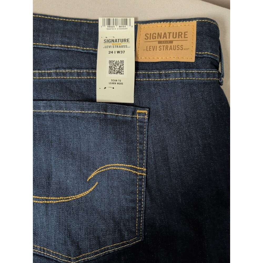 NWT 2 pair Levi Strauss Signature Gold Women's Blue Denim Jean Shorts Size 24 - Picture 9 of 16